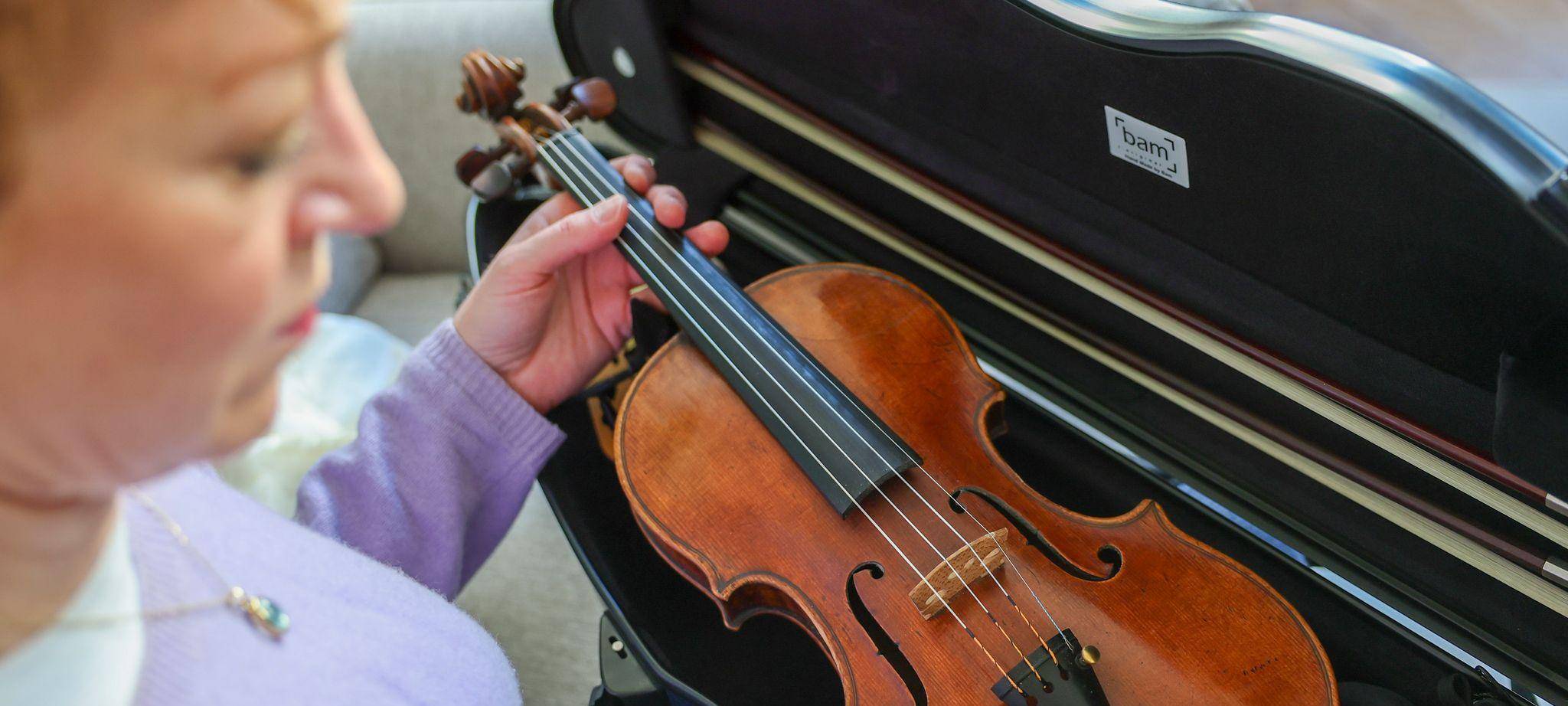 Geigerin bewegt Lufthansa zu neuen Handgepäckregeln