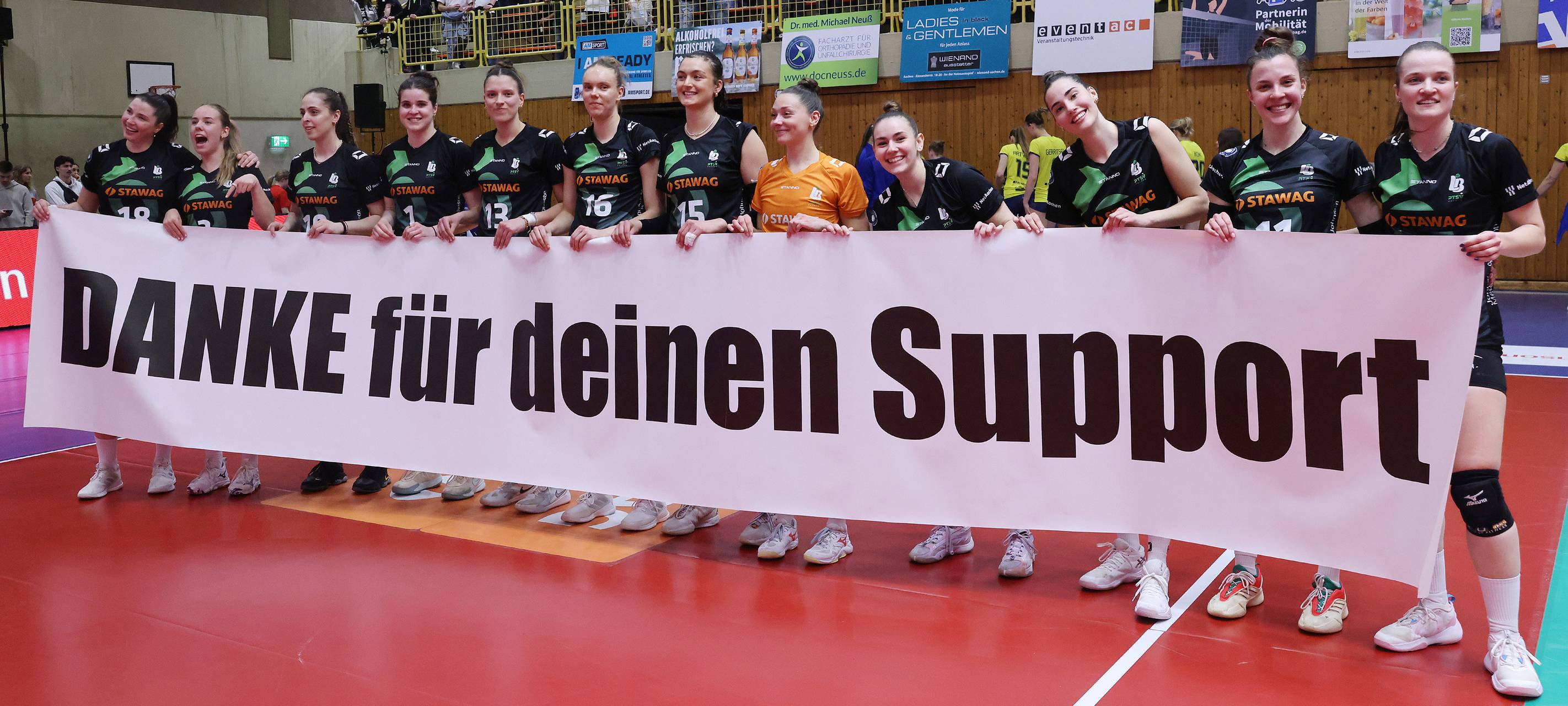 Ladies in Black: Fünf bleiben, sieben gehen weg