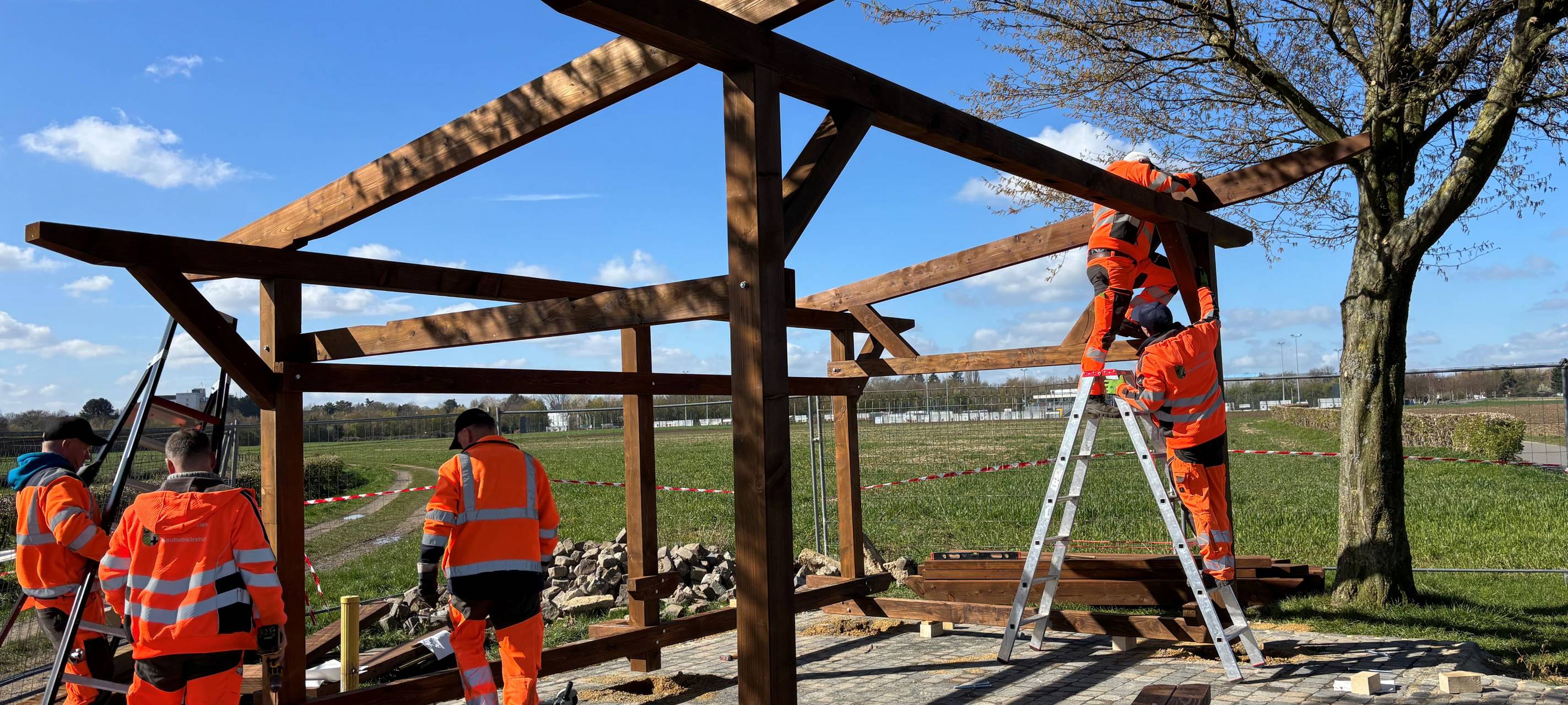 Würselen: Neubau der Schutzhütte Weidener Feld