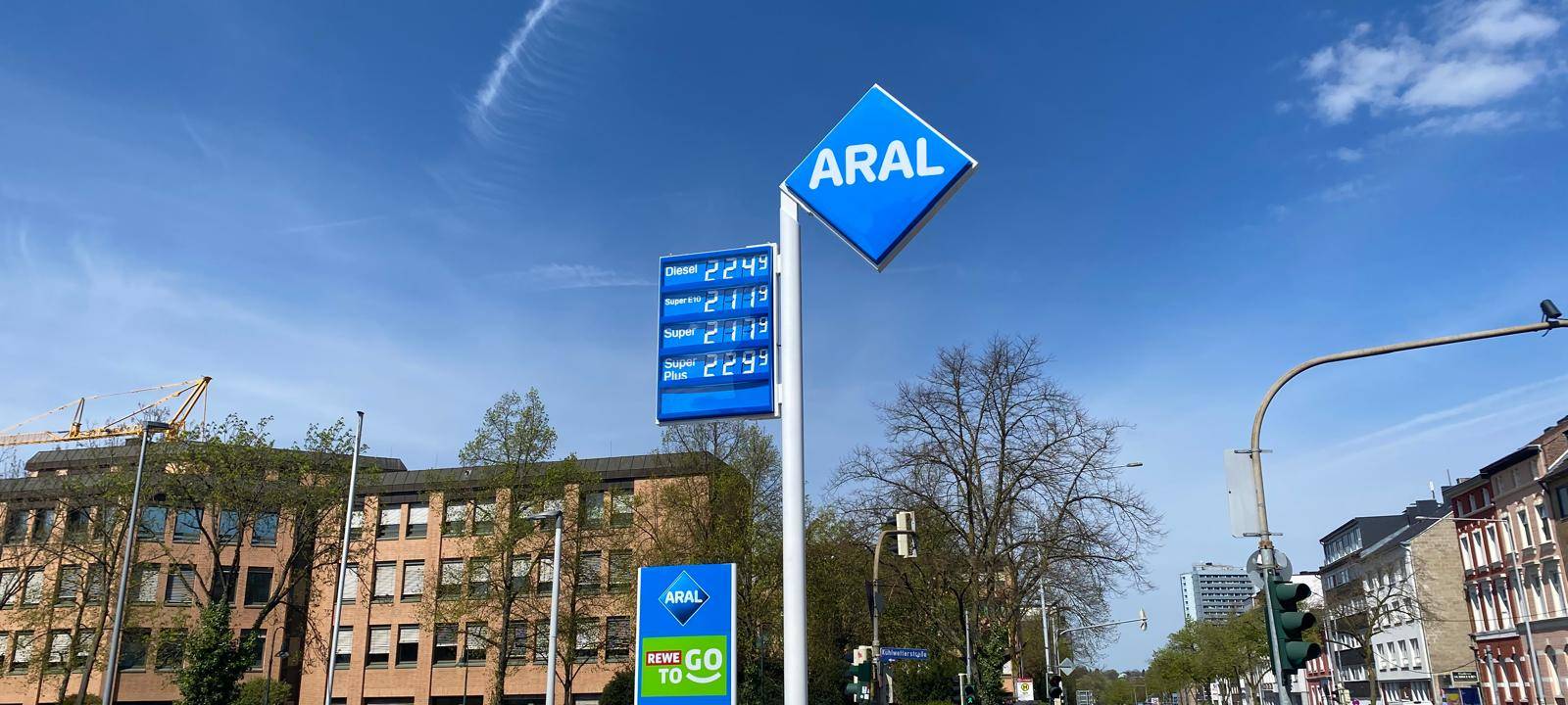 Neue RWTH-Studie: Tankrabatt entlastet nur um 11 Euro pro Monat