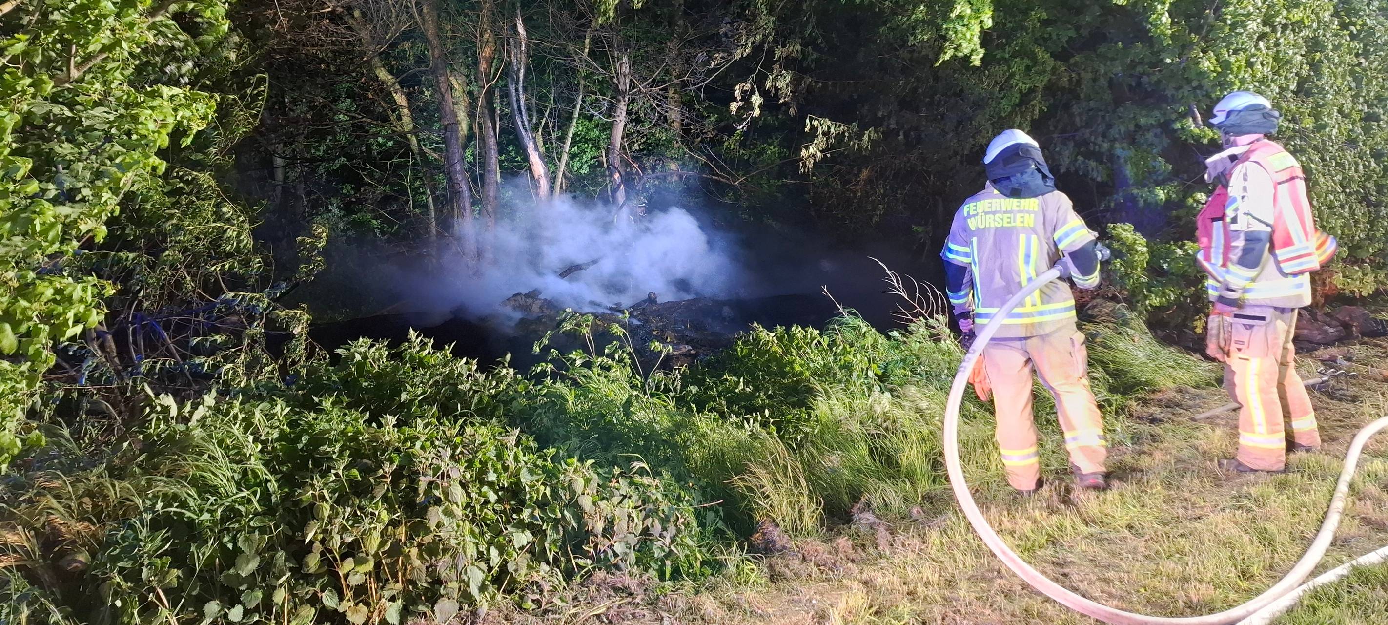Anhaltende Waldbrandgefahr: Feuerwehreinsatz in Würselen