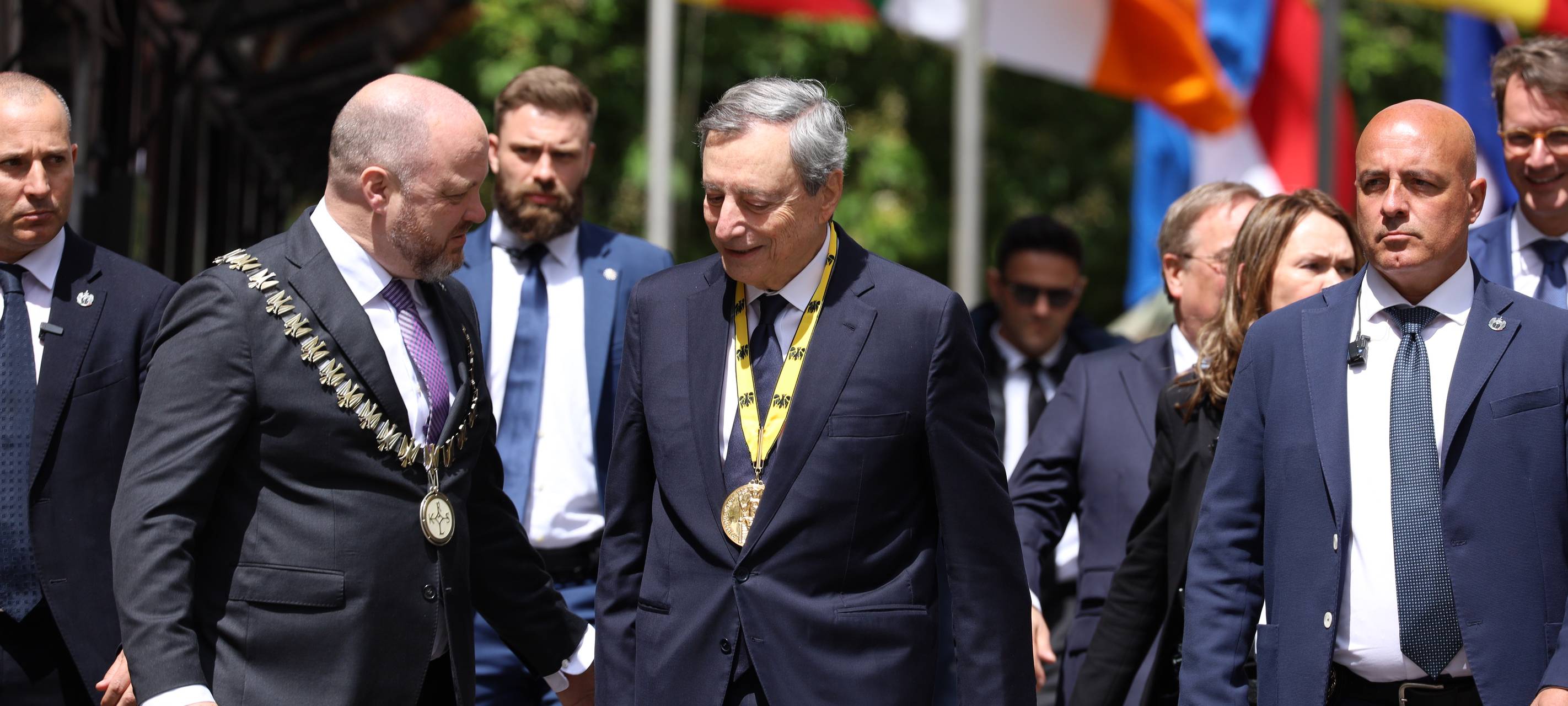 Karlspreis für Draghi: Appell für starkes Europa