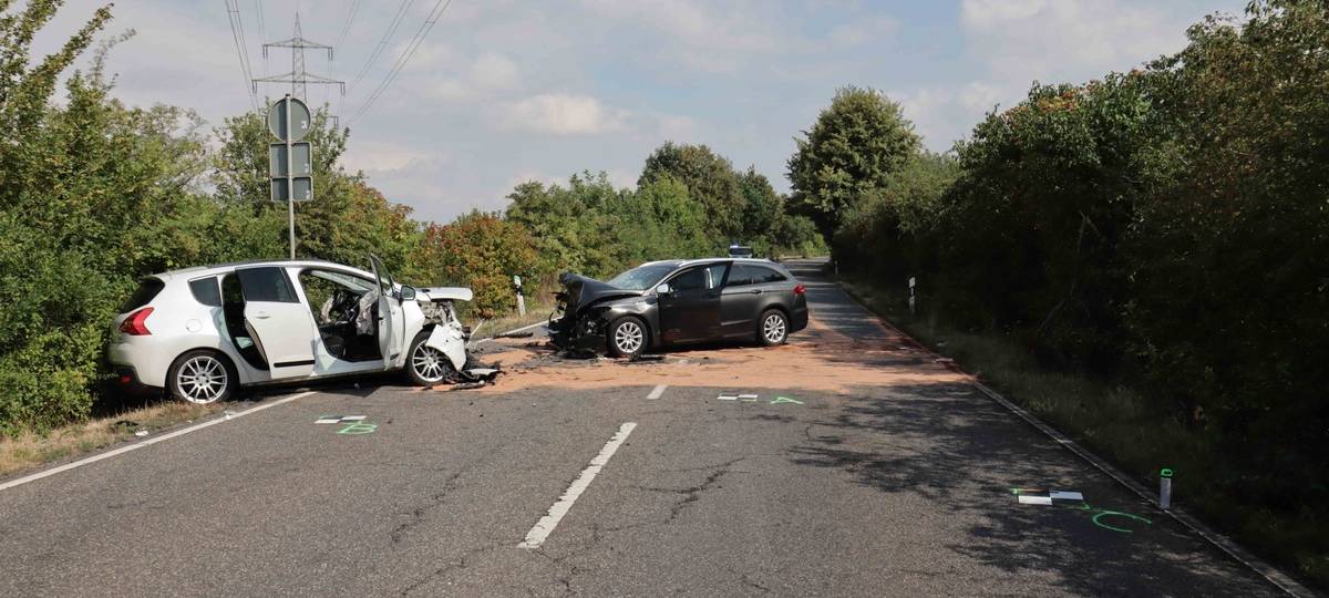 Zwei Schwerverletzte nach Unfall in Alsdorf