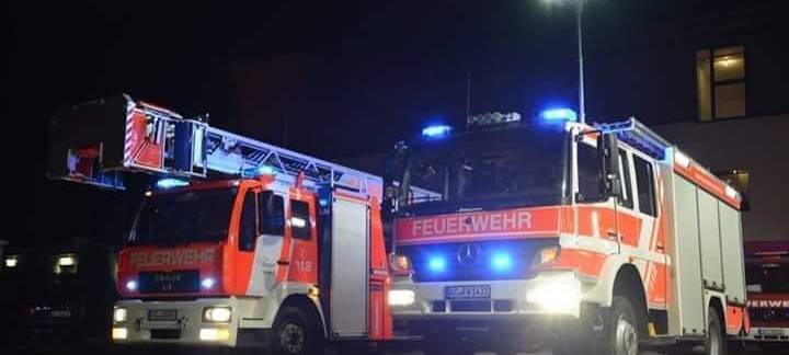 Feuerwehreinsatz nach Verkehrsunfall mit Fahrerflucht