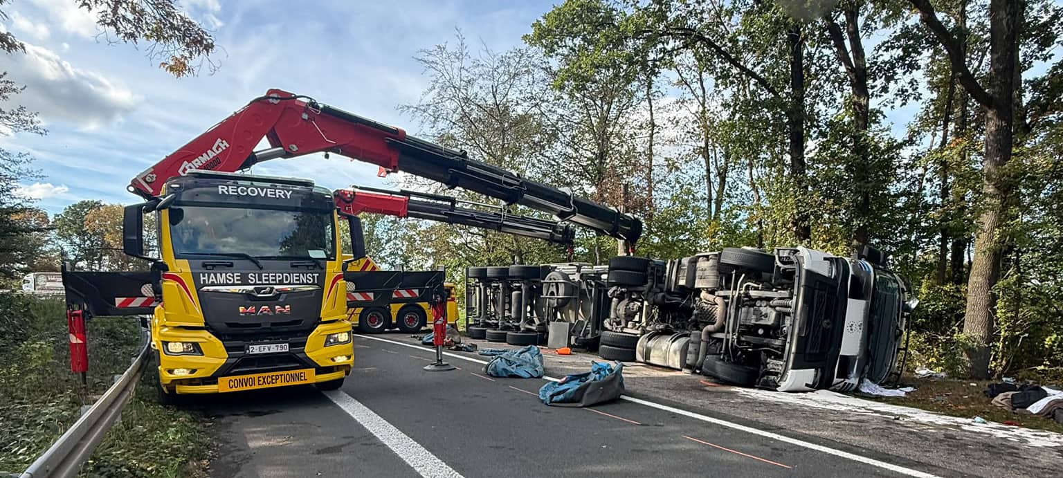 LKW-Bergung auf der A44