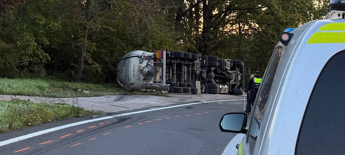 LKW-Bergung auf der A44