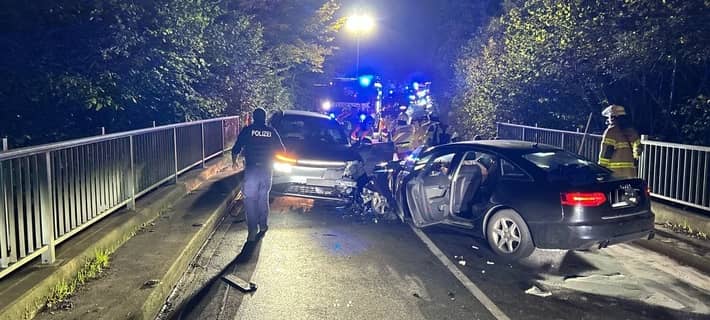 Frontalzusammenstoß und zwei Schwerverletzte: Fahrer unter Alkoholverdacht