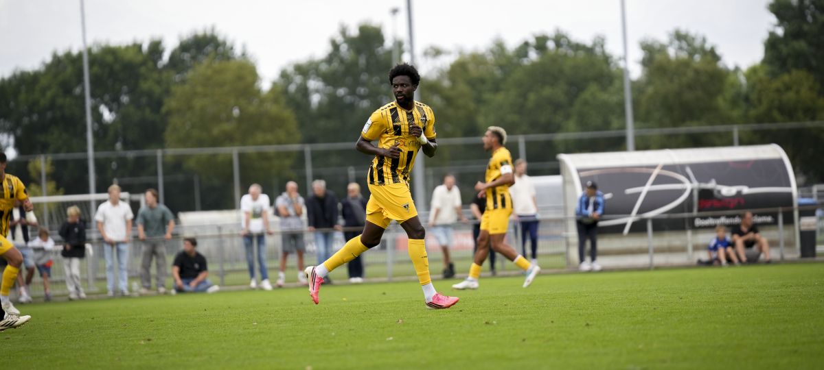 Gideon Jung bleibt bei der Alemannia