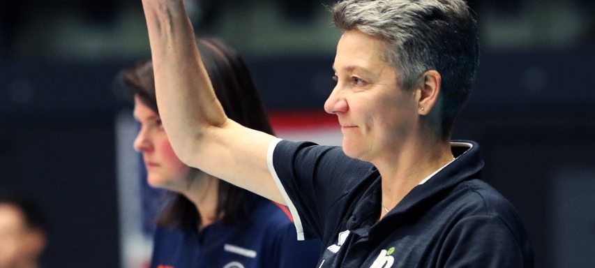 Ladies in Black: Trainerin Saskia van Hintum hört auf